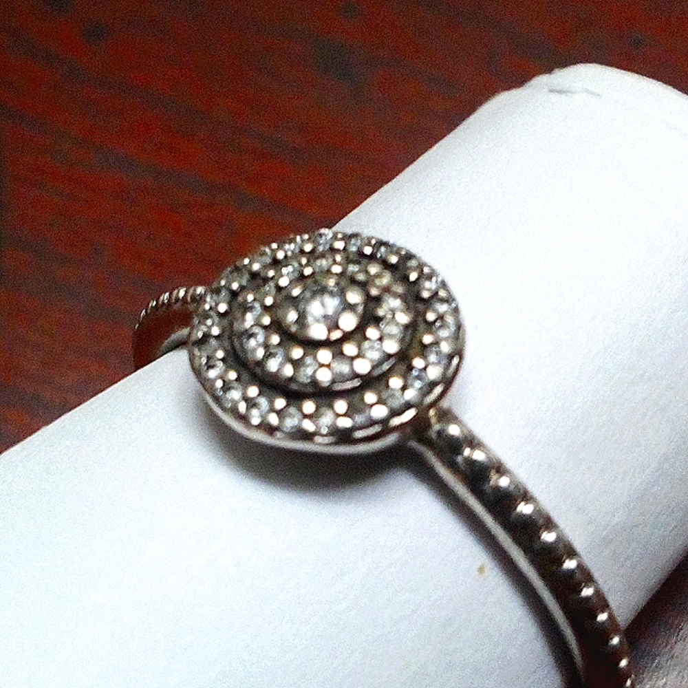 Size 6, ladies ring
